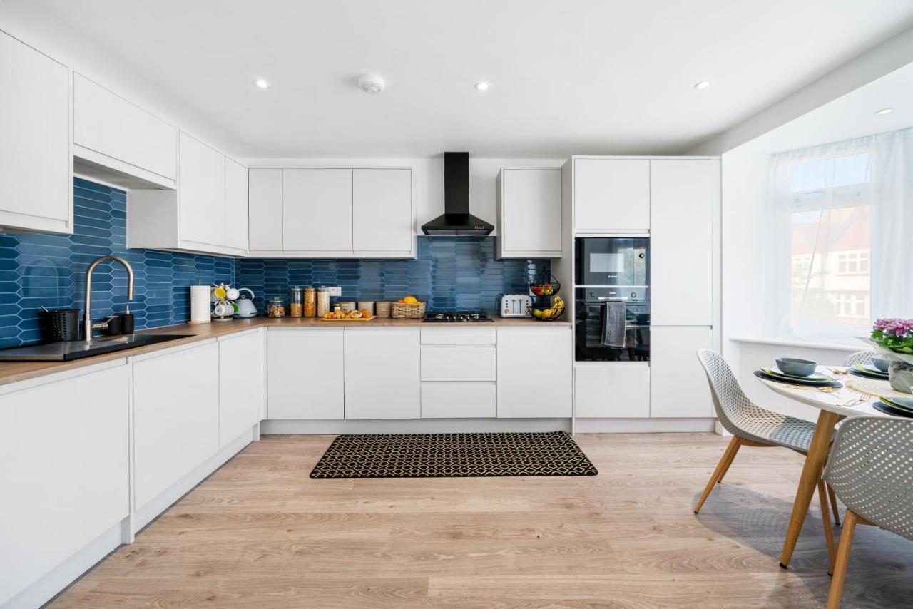 Newly Refurbished 2 Bed Flat Apartment Mill Hill Bagian luar foto
