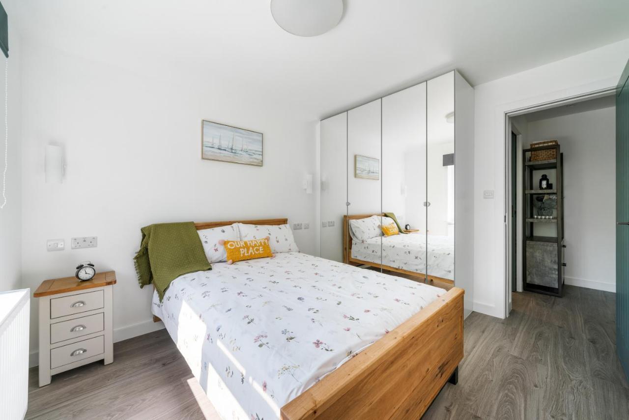 Newly Refurbished 2 Bed Flat Apartment Mill Hill Bagian luar foto