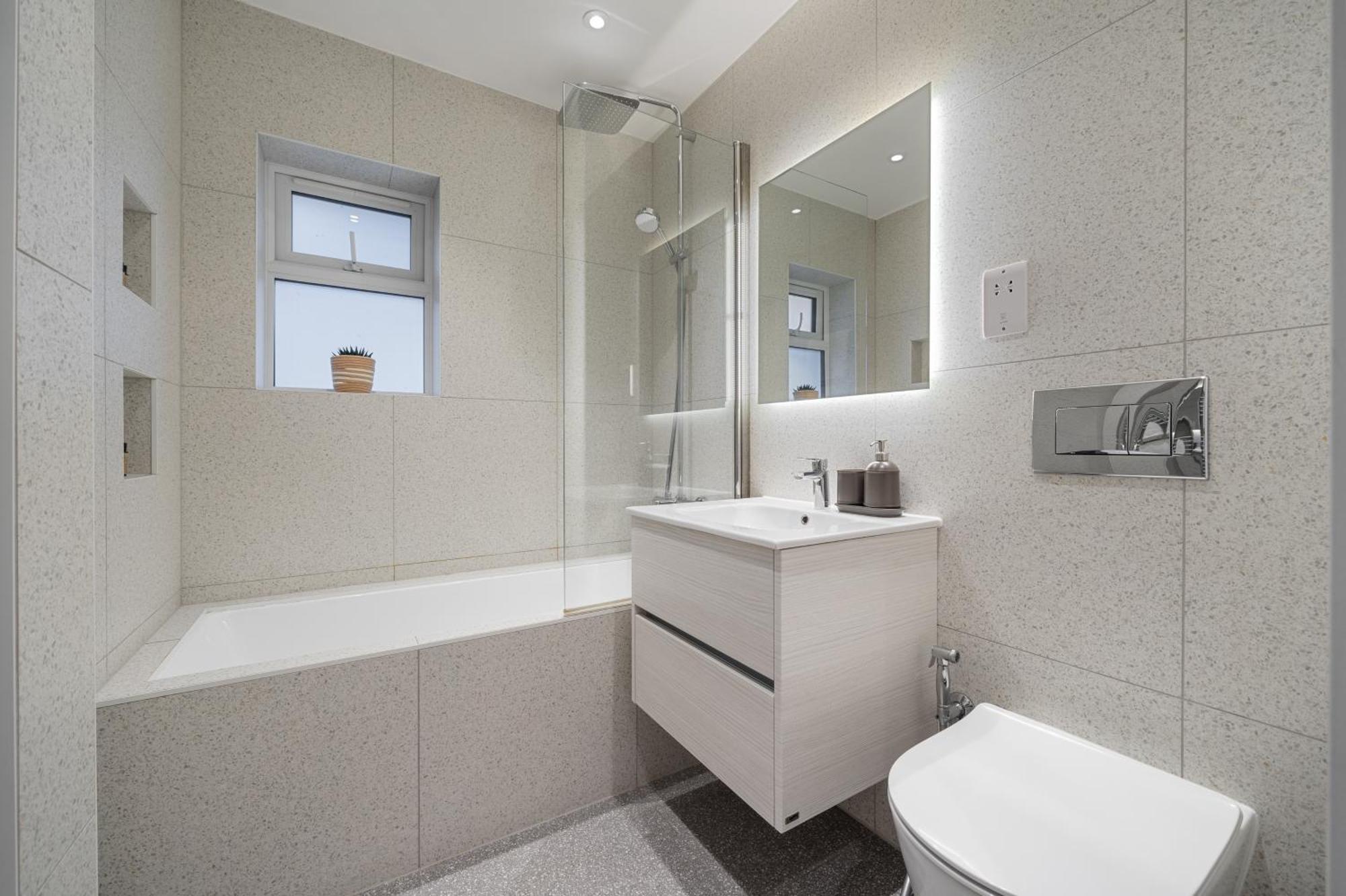 Newly Refurbished 2 Bed Flat Apartment Mill Hill Bagian luar foto